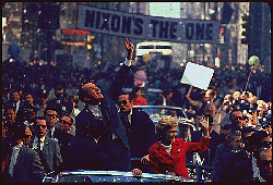 Nixon in motorcade, 1968 campaign